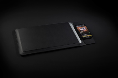 Logotrade Logogeschenke das Foto: Swiss Peak magnet. 15,6" Laptop-Sleeve mit 15W Ladefunktion