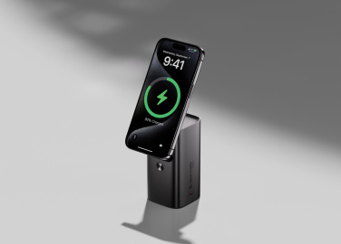 Logotrade Geschäftsgeschenke das Foto: Urban Vitamin Sunnyvale 100W 15.000mAh magnetische Powerbank