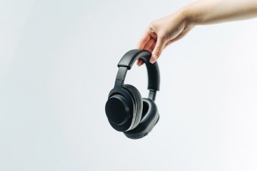 Logotrade promotional gifts photo of: Irvine RCS recycled and repairable ANC wireless headphone