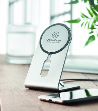 Logotrade corporate gift picture of: Portable magnetic charger 15W