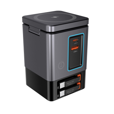 Logotrade promotional giveaway image of: Urban Vitamin Sacramento 105W GAN charger+retractable cables