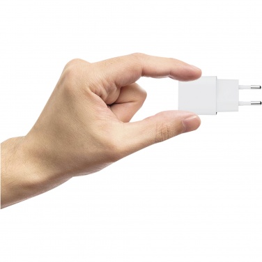 Logotrade firmakingitused pilt: Xtorm XEC020 GaN² Ultra 20W seinalaadija