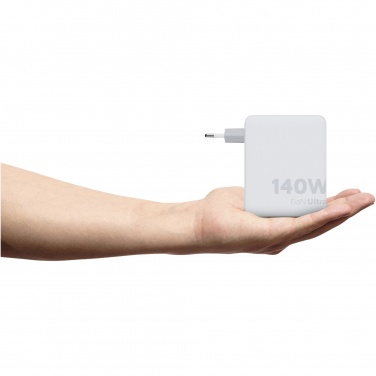 Logotrade meene foto: Xtorm XVC2140 GaN Ultra 140 W reisilaadija 240 W USB-C PD kaabliga