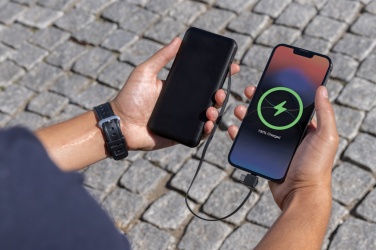 Logotrade ärikingituse foto: Lockhart RCS taaskasutatud plastik 10 000 integreeritud kaablitega