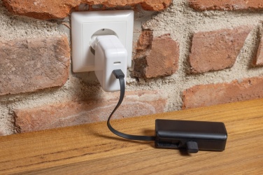 Logo trade reklaamkingituse pilt: Powerlink RCS rplastic 3000 mAh powerbank iOS-i pistik