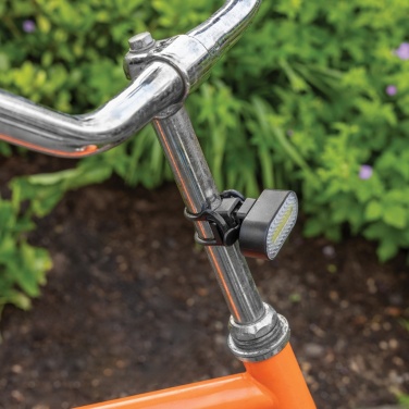 Logotrade meened pilt: Lumino RCS taaskasutatud plastikust USB-taaslaetav rattatulede komplekt