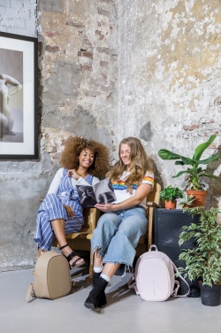 Logotrade reklaamkingituse foto: Elle Fashion, Vargusvastane seljakott