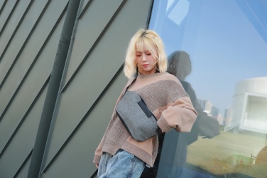 Logo trade reklaamtooted foto: Õlakott Urban Bumbag