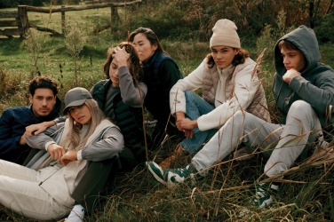 Logo trade ärikingituse pilt: Iqoniq Meru naiste taaskasutatud polüestrist vest