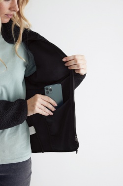 Logotrade meened pilt: Iqoniq Diran taaskasutatud polüestrist fliisjope