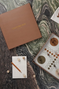 Logotrade reklaamkingi foto: VINGA Diivanilaua kogumiskarp