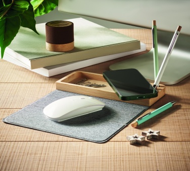 Logo trade reklaamkingid foto: Juhtmeta bambusest laadija 15W