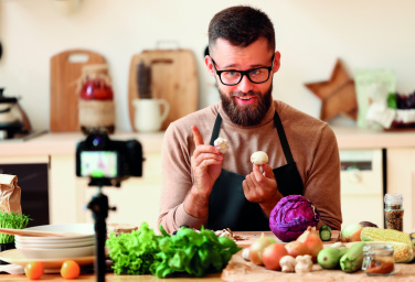 Logotrade ärikingid pilt: Orgaanilisest puuvillast põll 200 gr/m²