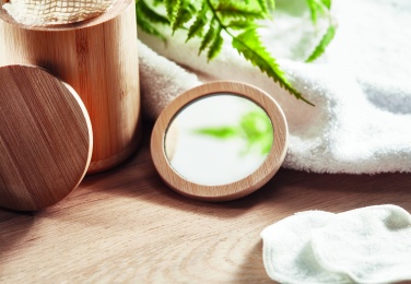 Logotrade firmakingi foto: Bambusest meigipeegel