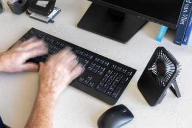 Logotrade reklaamtooted pilt: Aervina RCS taaskasutatud plastist laetav lauaventilaator