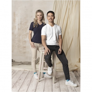 Logo trade mainostuote kuva: Kawartha short sleeve men's organic V-neck t-shirt