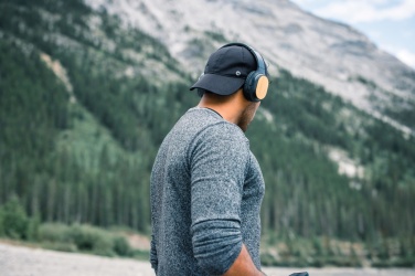 Logotrade mainoslahja ja liikelahja kuva: RCS Elite taitettavat langattomat kuulokkeet bambulla