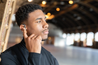 Logo trade mainoslahjat ja liikelahjat kuva: Urban Vitamin Pacifica RCS nappikuulokkeet