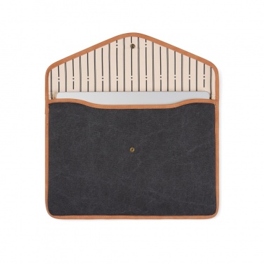 Logotrade liikelahja mainoslahja kuva: VINGA Bosler 16" kannettava laukku kierrätetystä canvasta