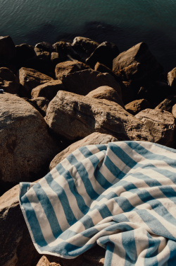 Logotrade mainoslahjat ja liikelahjat tuotekuva: VINGA Lagoa GRS -ranta­pyyhe