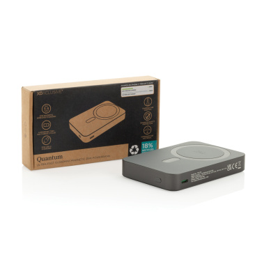 Logotrade mainoslahjat kuva: Quantum ultra-nopea 10 000 mAh magneettinen 25 W powerbank.