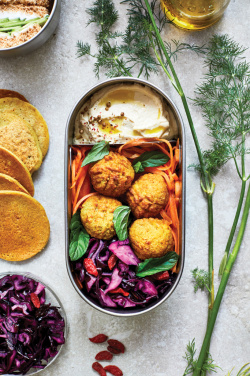 Logotrade verslo dovanos nuotrauka: „Black+Blum“ nerūdijančio plieno dviguba bento dėžutė