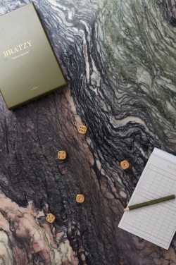 Logotrade korporatīvās dāvanas foto: VINGA Bratzy kafijas galda spēle