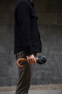 Логотрейд pекламные cувениры картинка: Зонт складной VINGA Bosler AWARE™ 21 дюйм