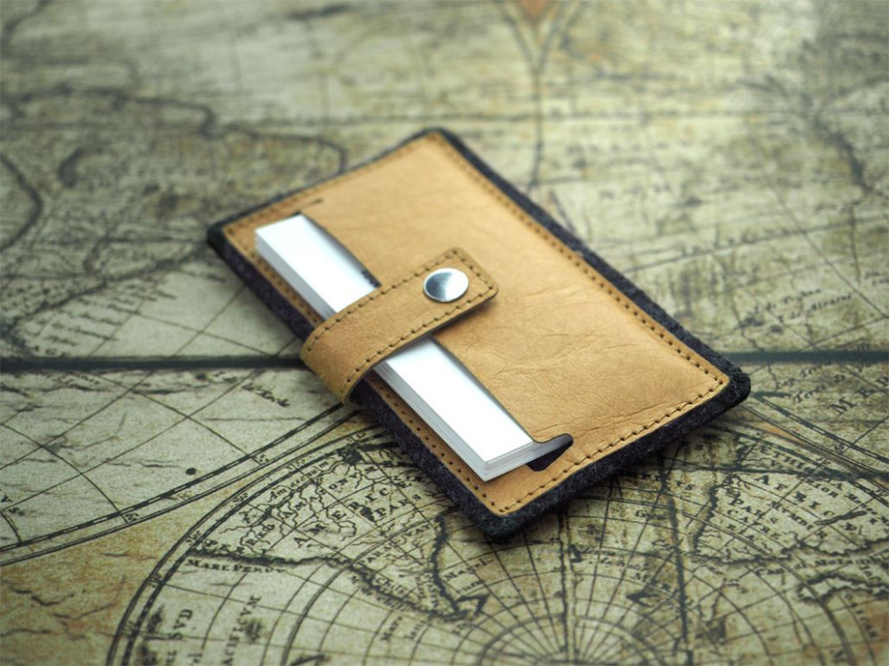 Логотрейд pекламные cувениры картинка: Визитницы 1324140