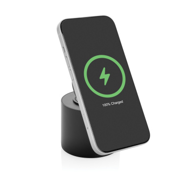 Лого трейд бизнес-подарки фото: Динамик Magpulse RCS из переработанного пластика мощностью 3 Вт с магнитным держателем