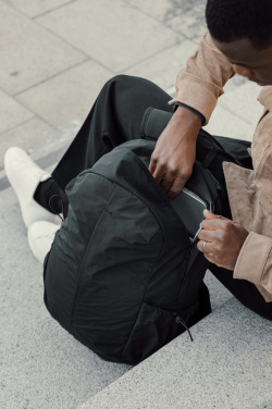 Лого трейд бизнес-подарки фото: Рюкзак KENTO URBAN RCS из переработанного нейлона, 15,6 дюймов, с передним креплением.