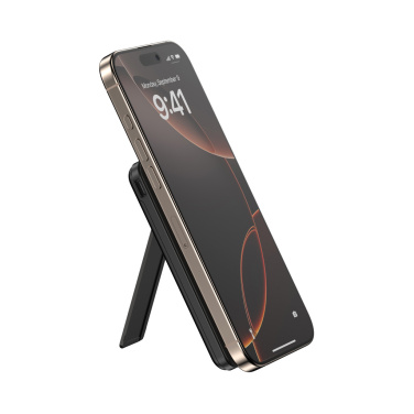 Logotrade profilprodukter bild: Urban Vitamin Redwood 5in1 5000mah 20WPD magnetisk powerbank