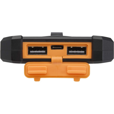 Logotrade reklamprodukter bild: Altair 5 000 mAh 10 W robust solcellsbank av återvunnen plast med inbyggd ficklampa